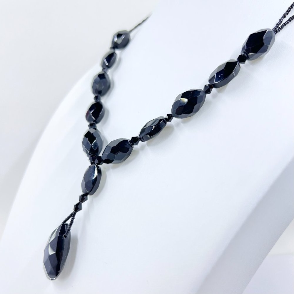 NWT - WHBM - Black Glass Beaded Y Style Teardrop Pendant Chocker Necklace - Picture 3 of 8